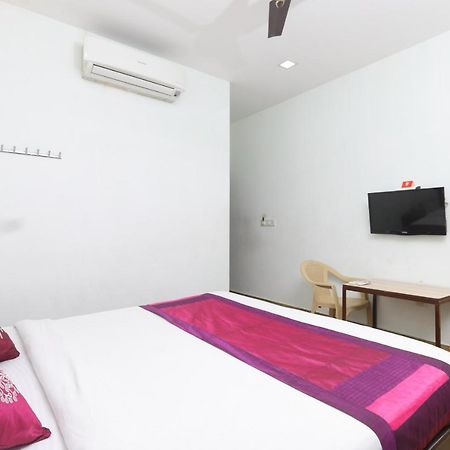 Hotel Oyo 1246 Raaj Residency Chennai Zewnętrze zdjęcie