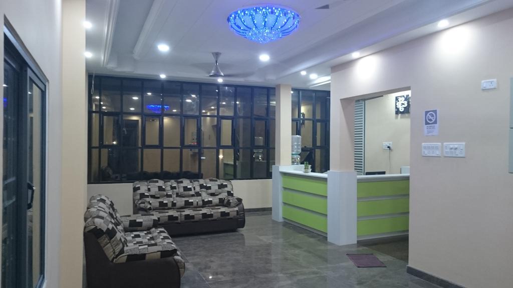 Hotel Oyo 1246 Raaj Residency Chennai Zewnętrze zdjęcie